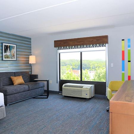 Hampton Inn Atlanta-Canton Exterior photo